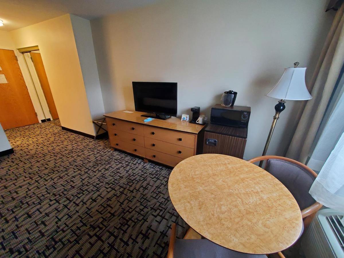 Groton Inn & Suites Dış mekan fotoğraf