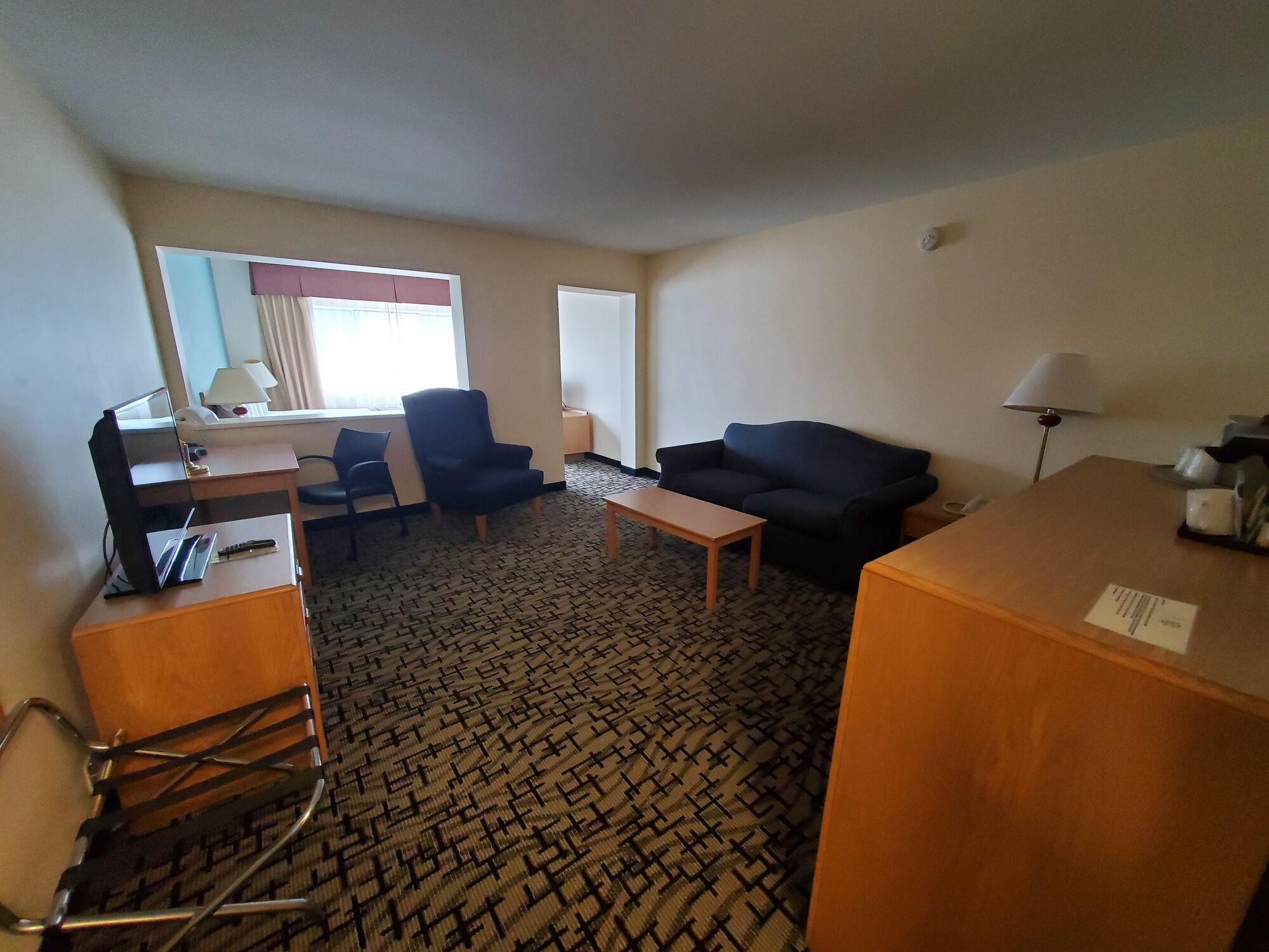 Groton Inn & Suites Dış mekan fotoğraf