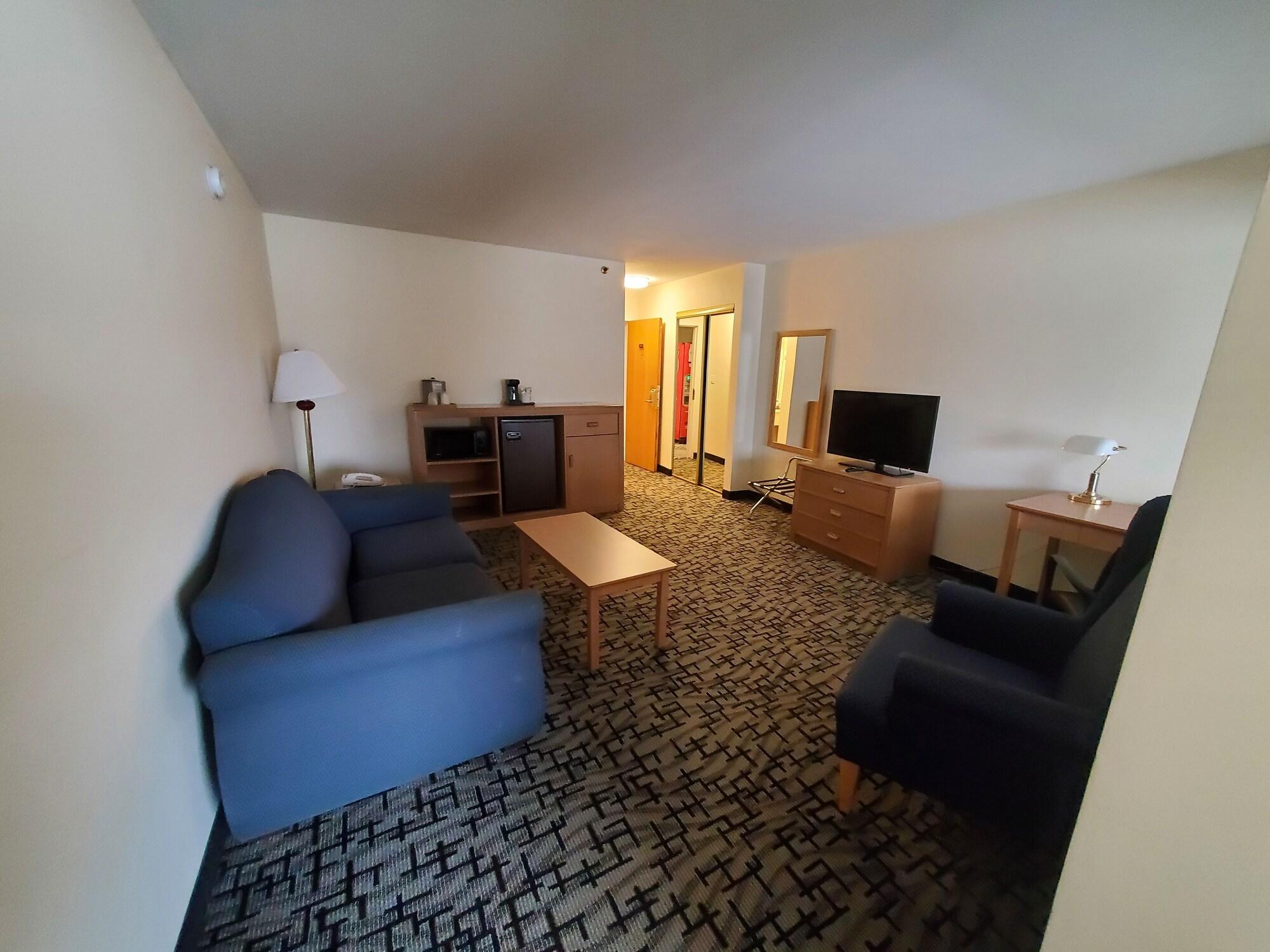 Groton Inn & Suites Dış mekan fotoğraf