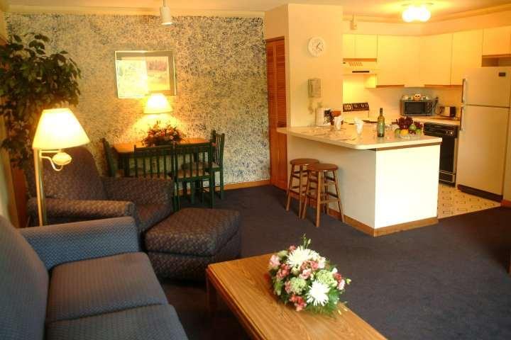 Groton Inn & Suites Oda fotoğraf