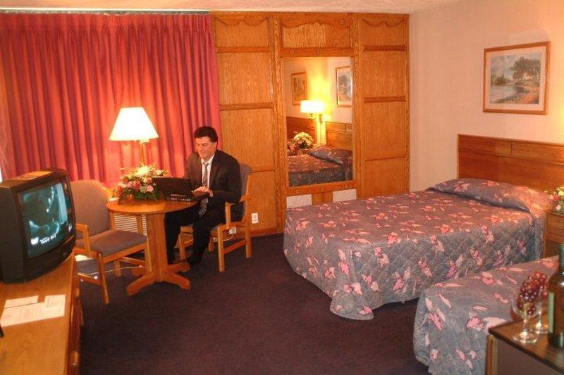 Groton Inn & Suites Dış mekan fotoğraf